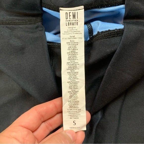 Fabletics X Demi Lovato Black Leggings with Pink & Blue Ombre 90’s Ankle - Picture 3 of 4